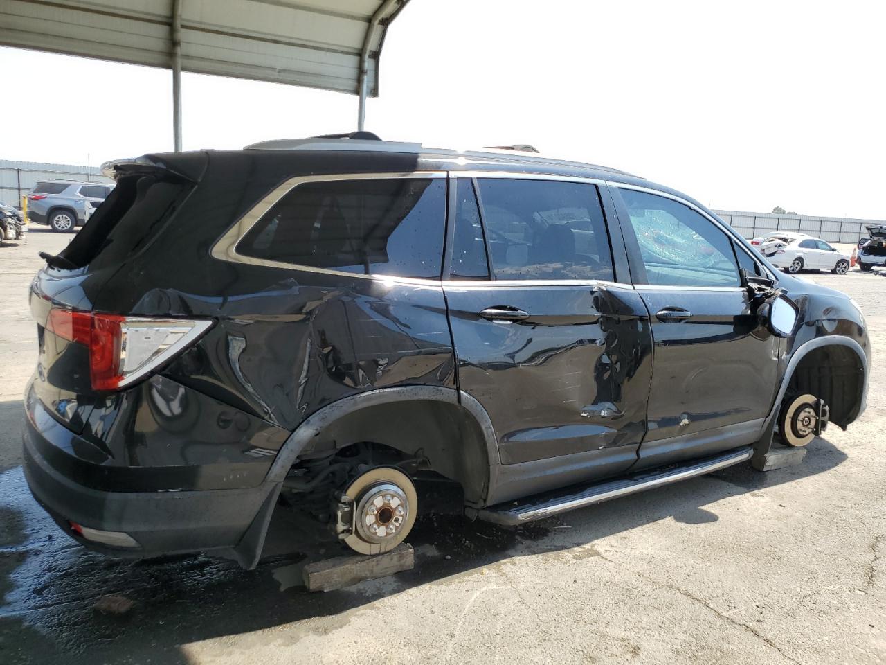 VIN 5FNYF5H51HB012234 2017 HONDA PILOT no.3