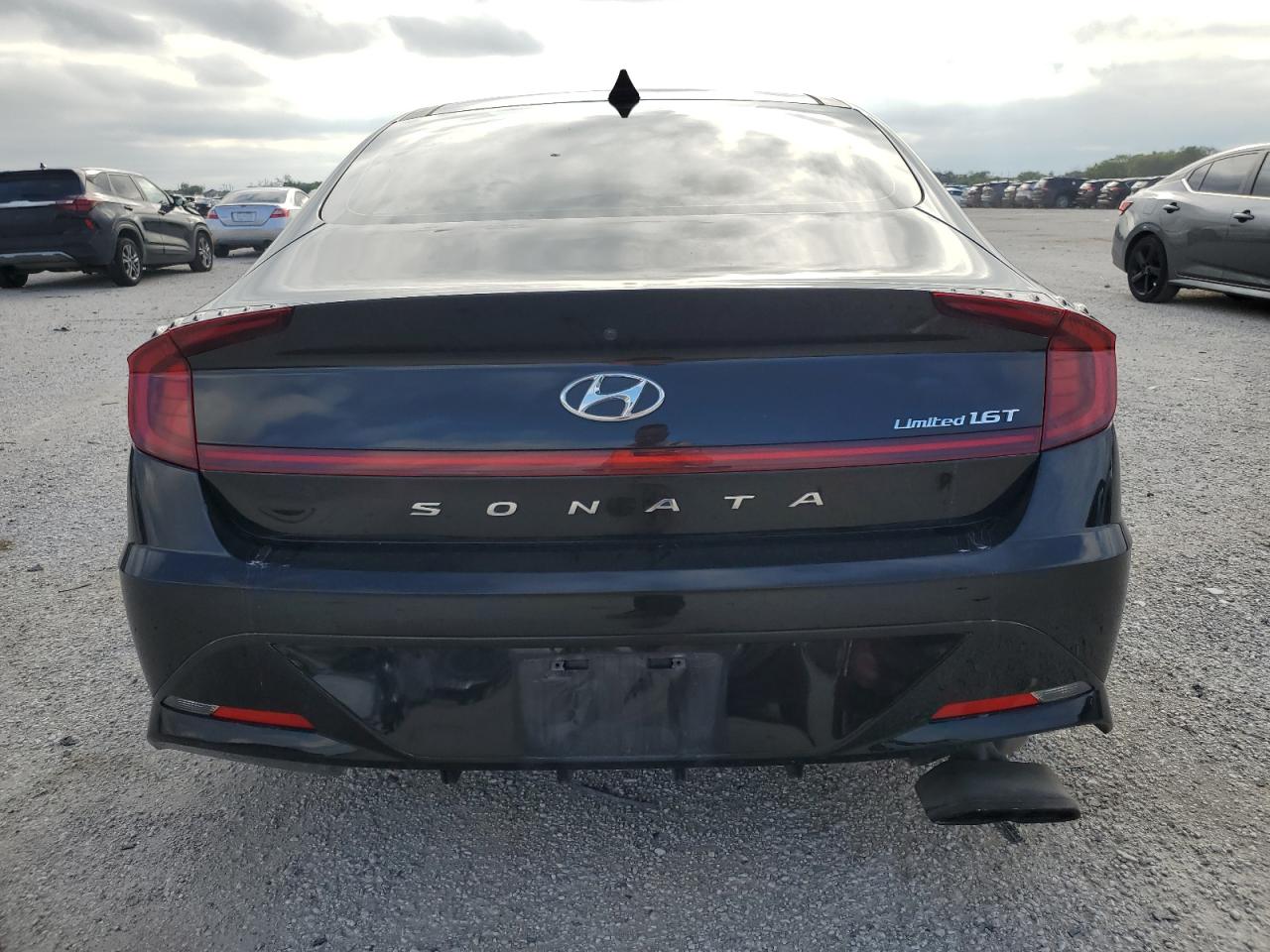 2021 Hyundai Sonata Limited VIN: 5NPEH4J27MH117797 Lot: 70252364