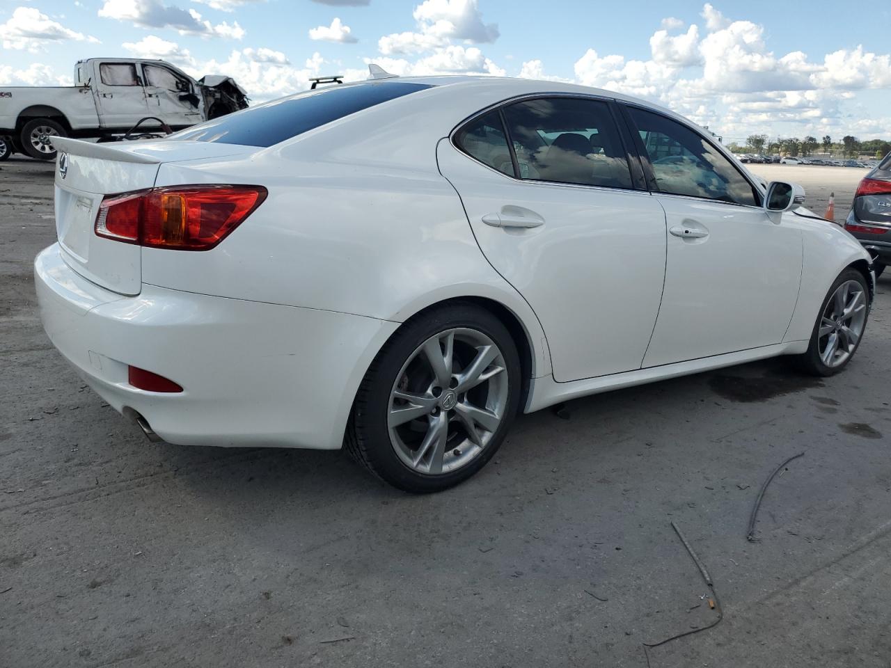 2009 Lexus IS - Image 3
