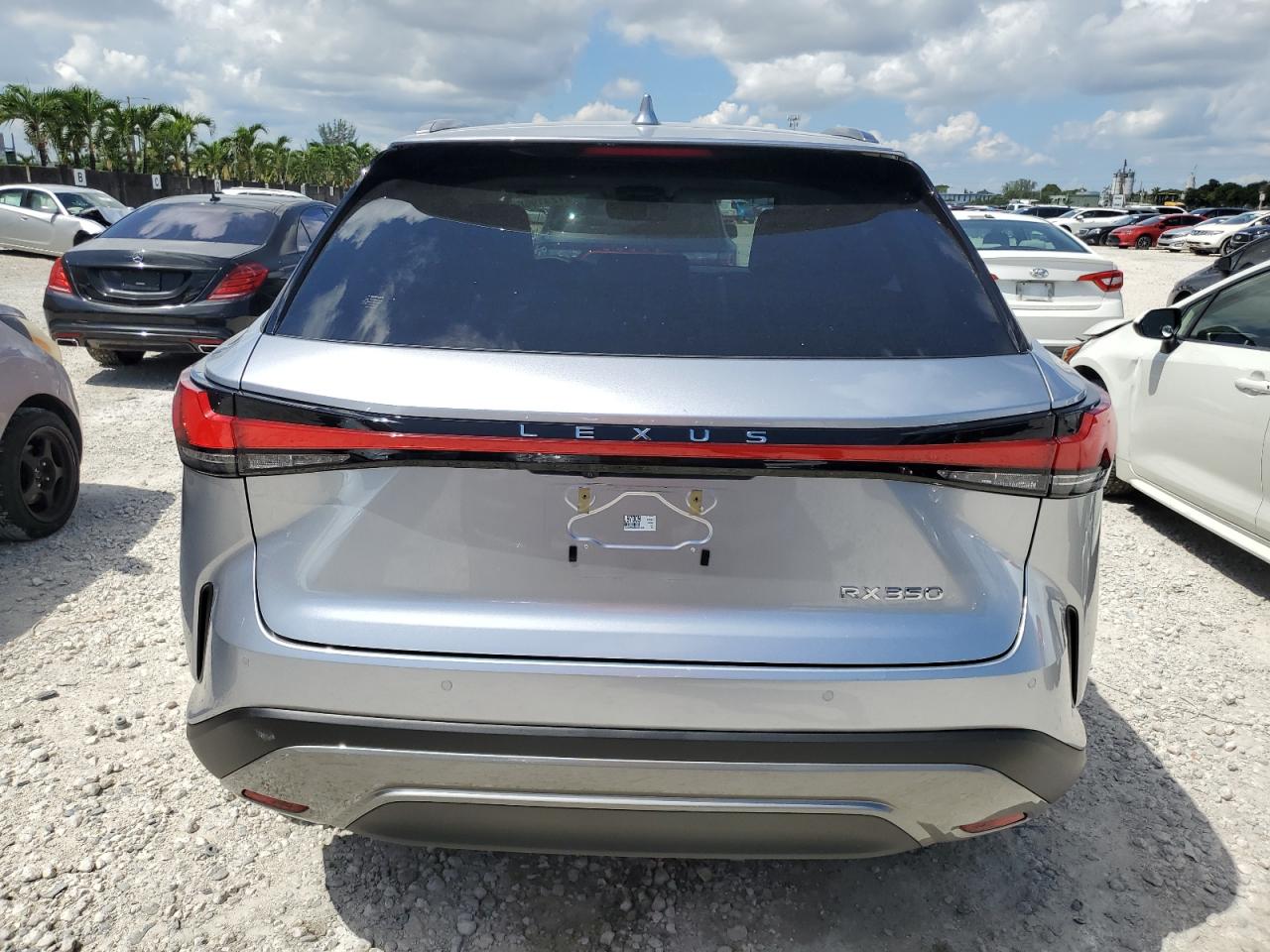 2024 Lexus Rx 350 Premium VIN: JTJCHMAA5R2017881 Lot: 72319664