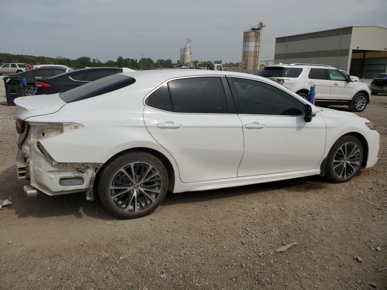 4T1B11HK0KU689305 2019 Toyota Camry L