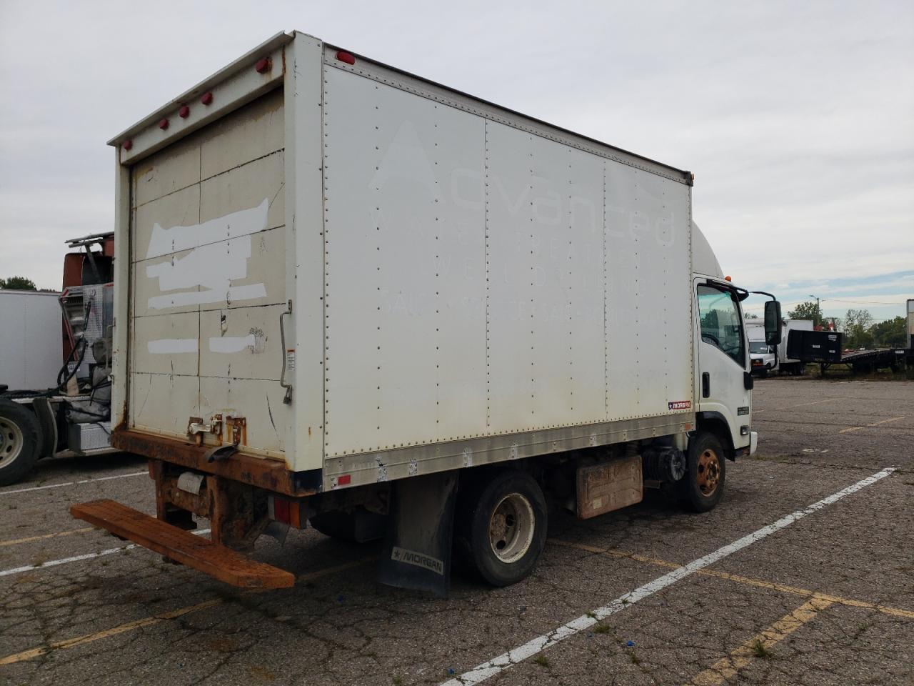 2011 Isuzu Npr VIN: JALB4W171B7402226 Lot: 76849524