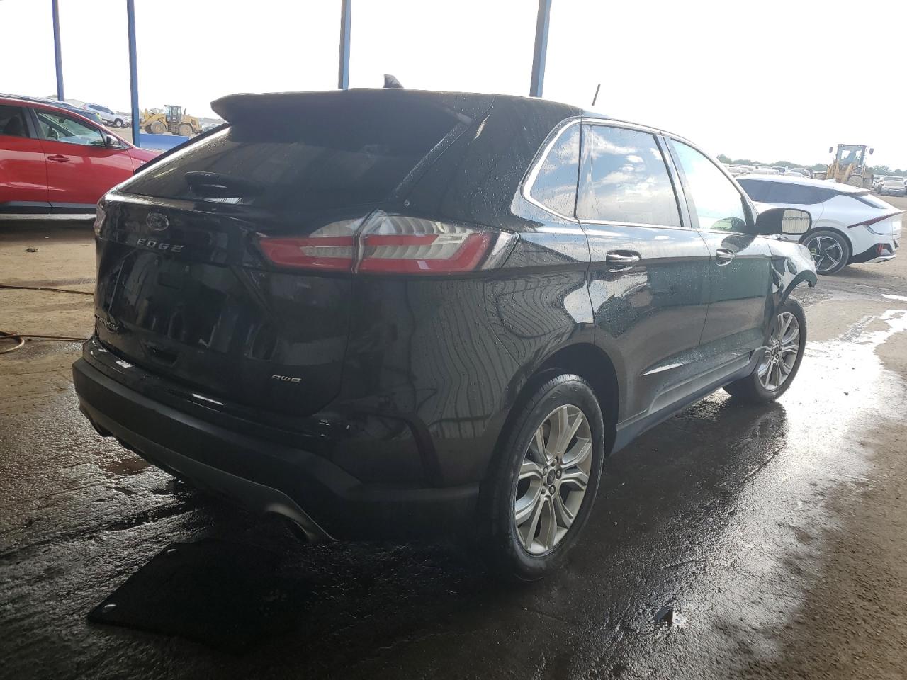 2023 Ford Edge - Image 3