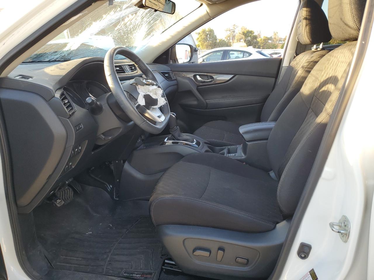 2019 Nissan Rogue - Image 7