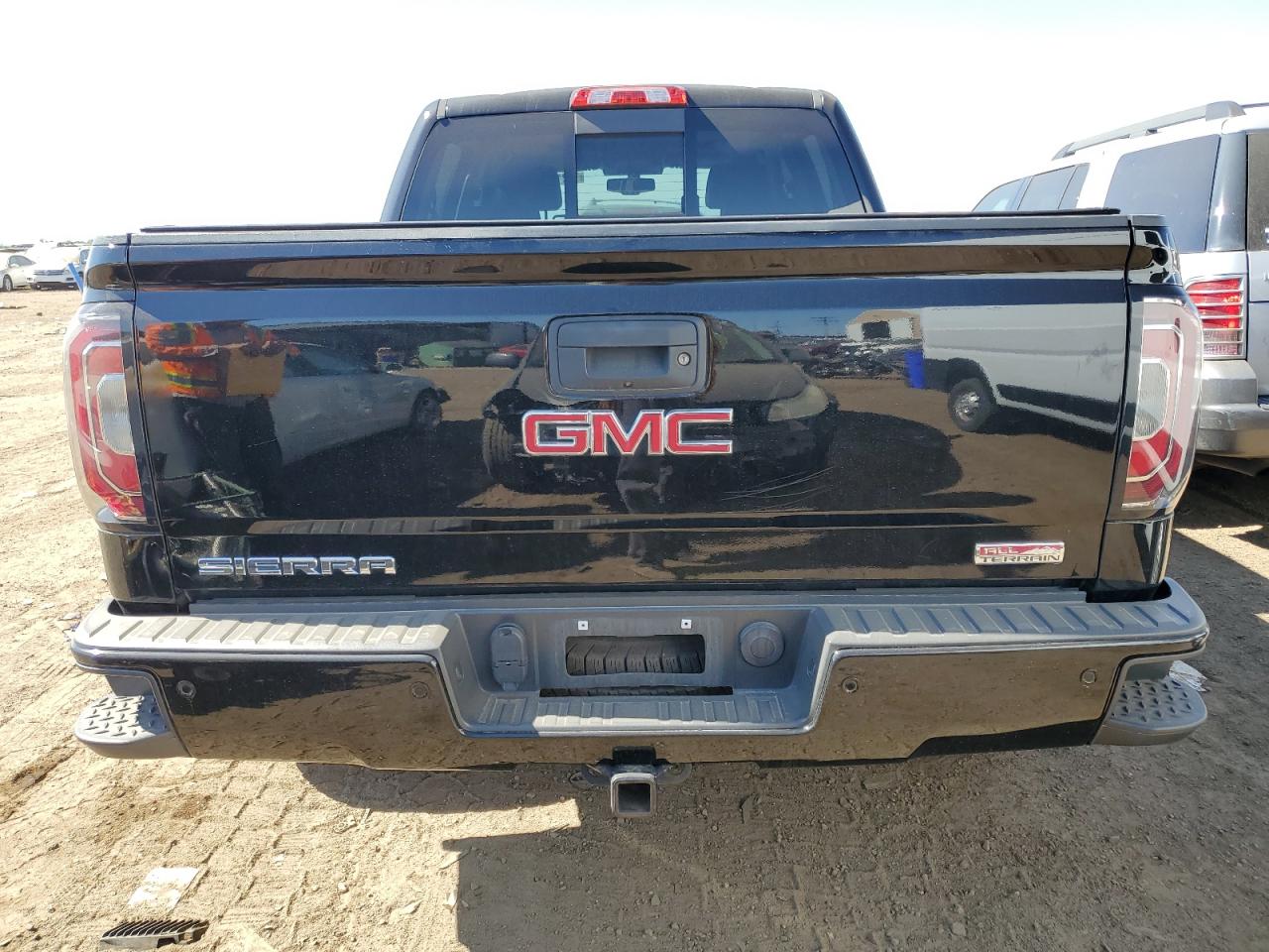 3GTU2NEC9HG359592 2017 GMC Sierra K1500 Slt