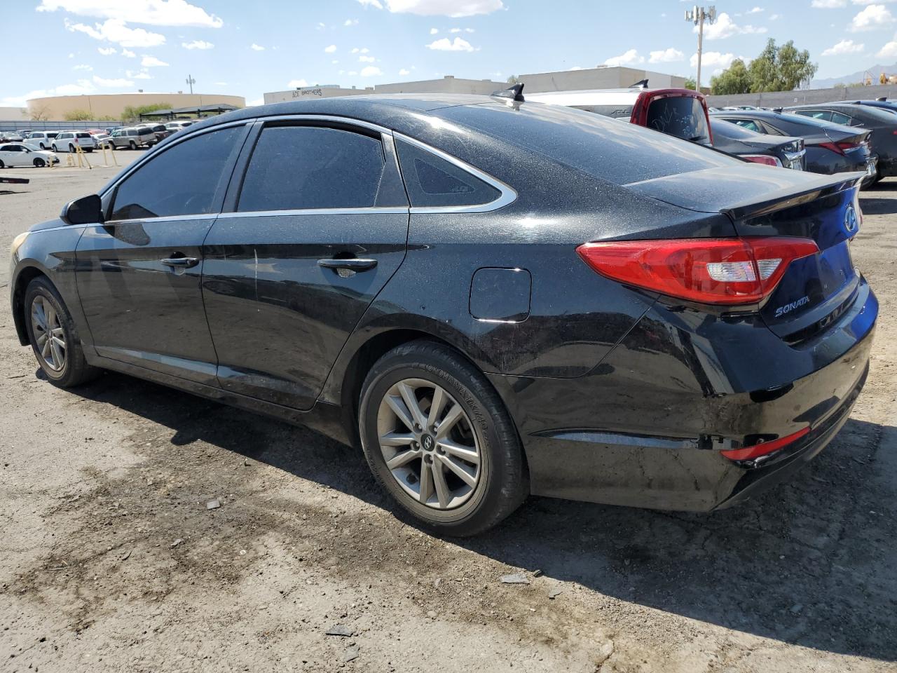 5NPE24AFXFH004353 2015 HYUNDAI SONATA - Image 2