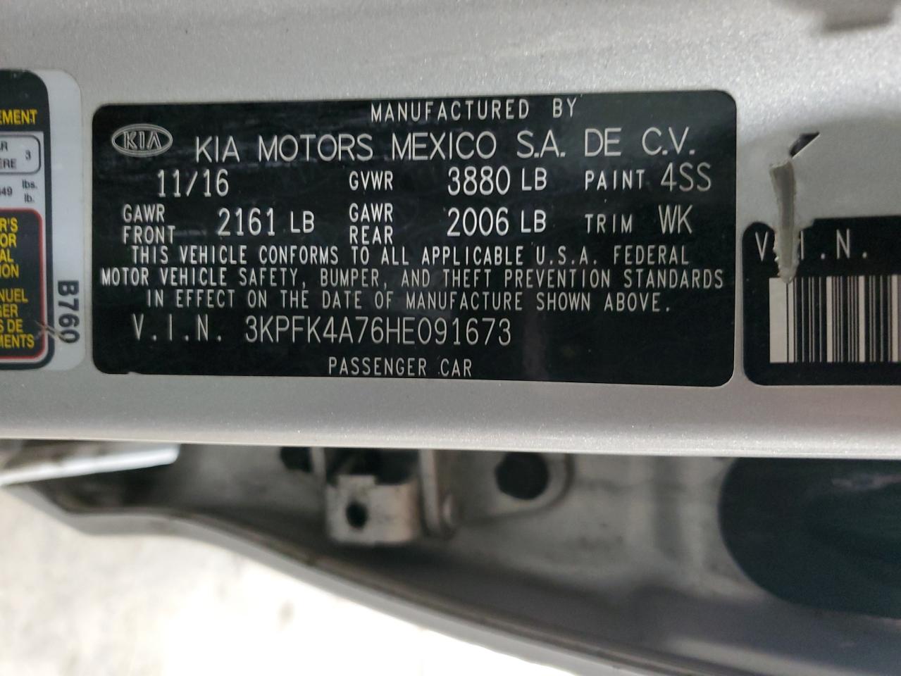 2017 Kia Forte - Image 13
