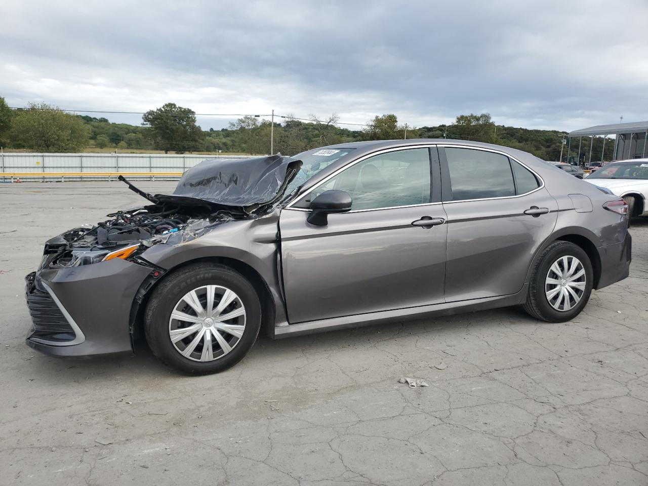 4T1C31AK2NU038724 2022 TOYOTA CAMRY - Image 1