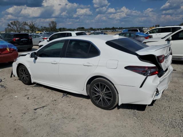 4T1G11AKXMU545649 Toyota Camry SE 2