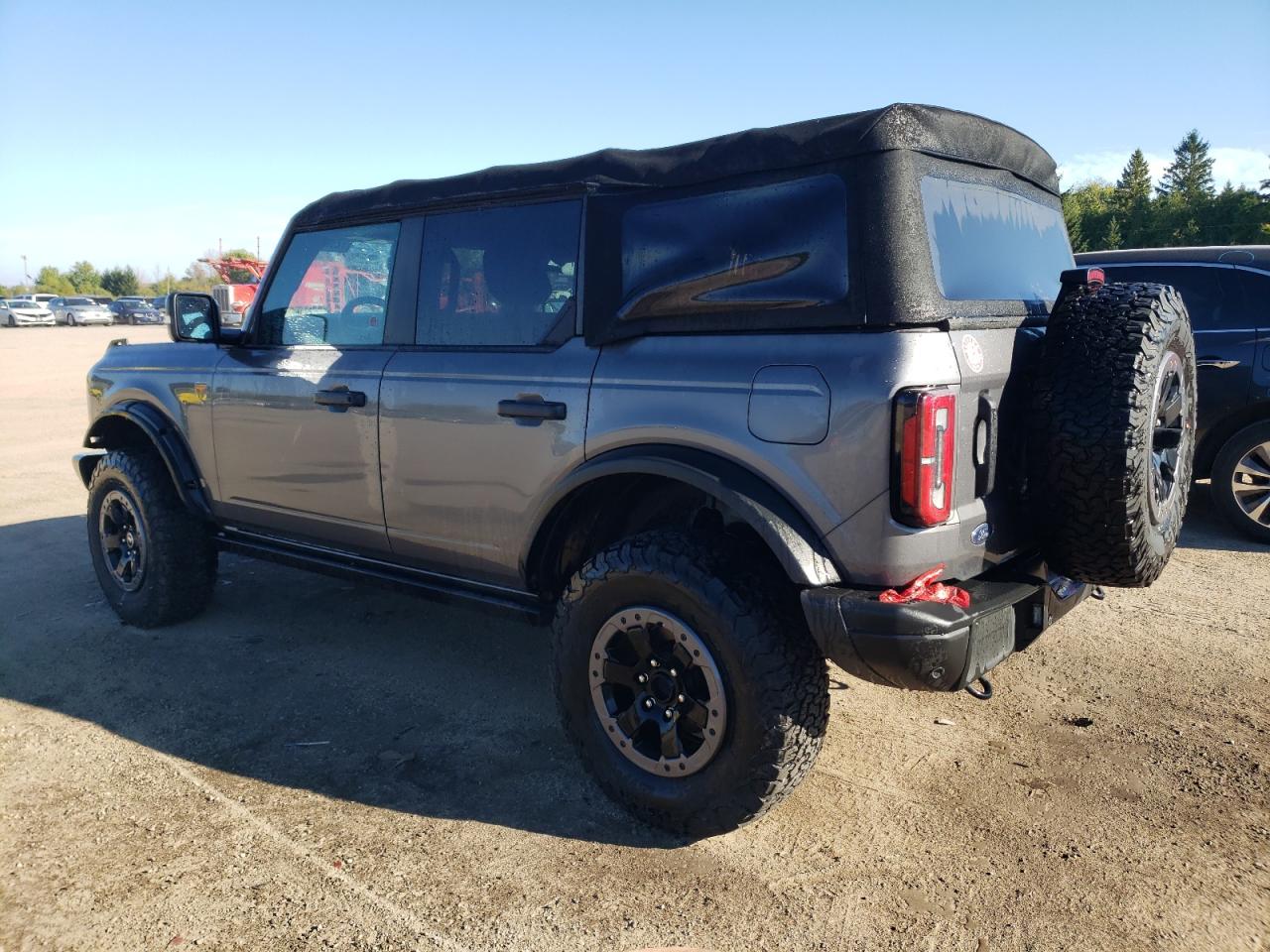 1FMEE5DH1NLA78454 2022 FORD BRONCO - Image 2