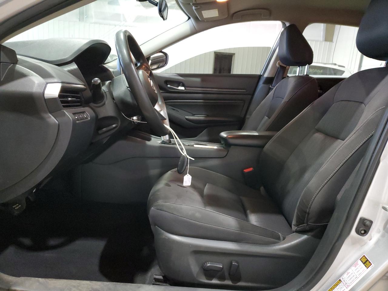 2019 Nissan Altima - Image 7