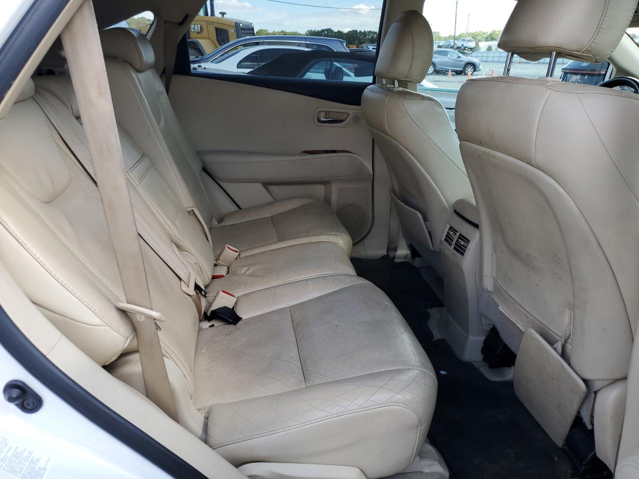 2010 Lexus RX - Image 11