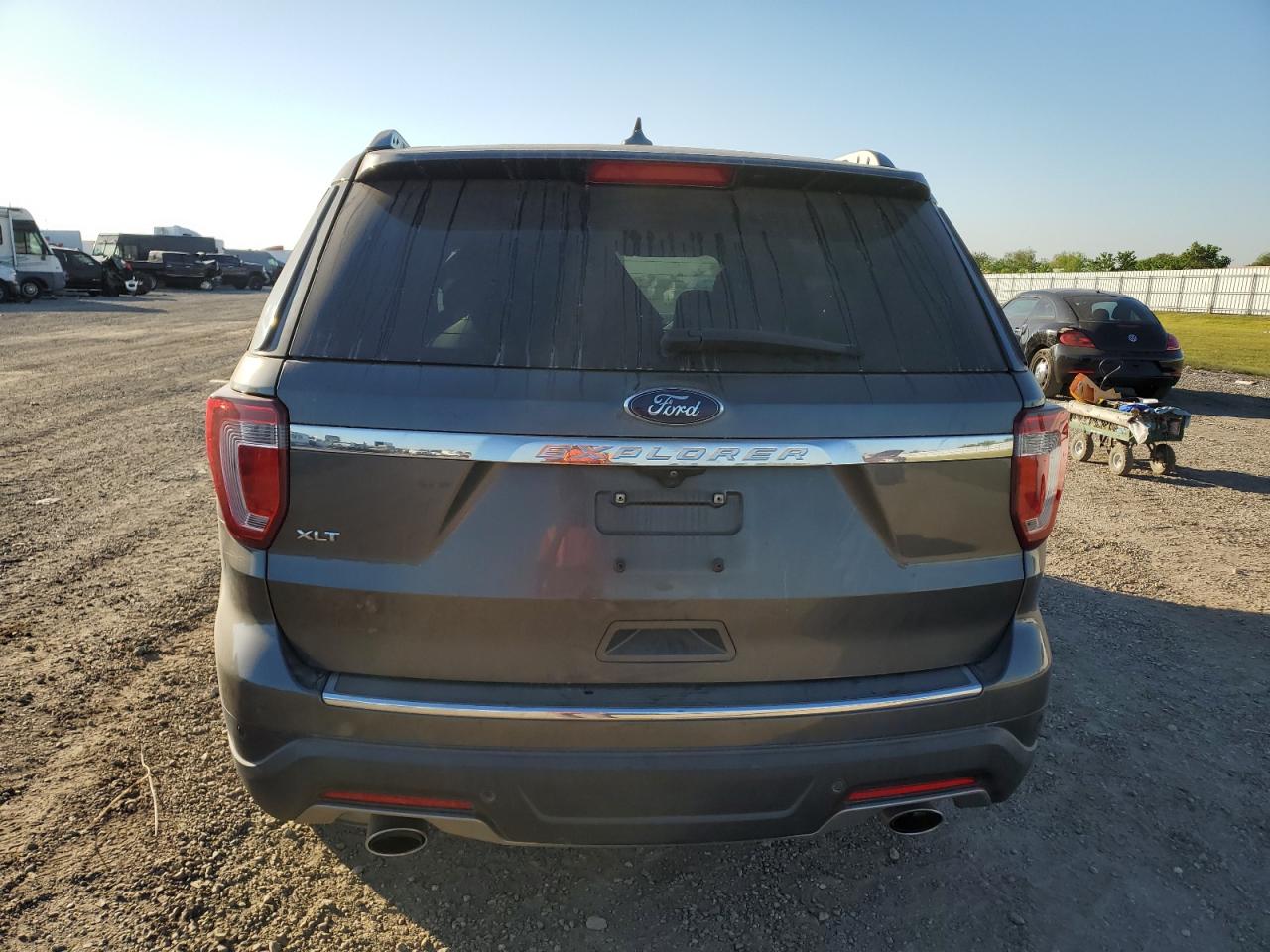 1FM5K7D81JGC69105 2018 Ford Explorer Xlt