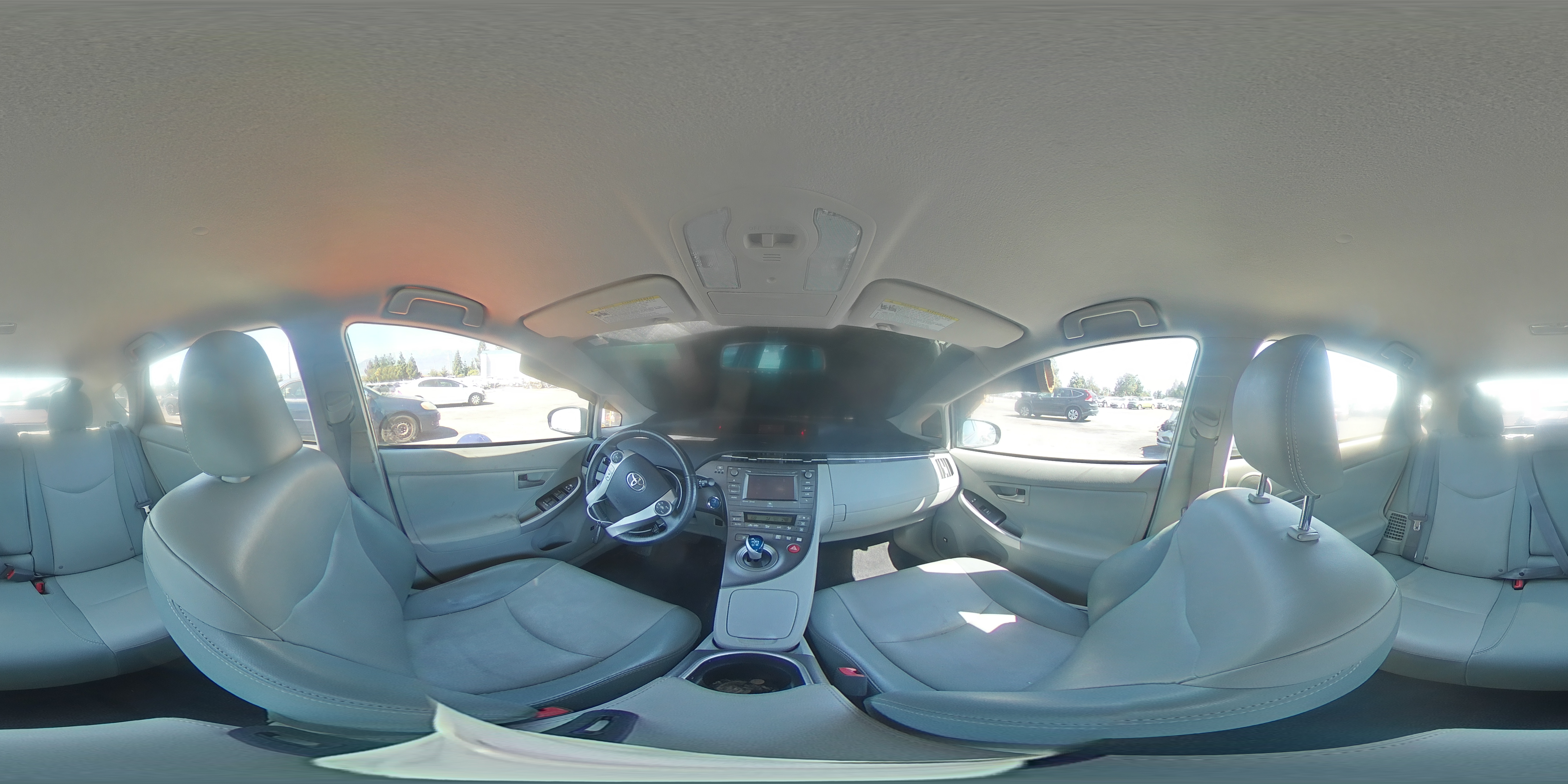 2013 Toyota Prius - Image 12