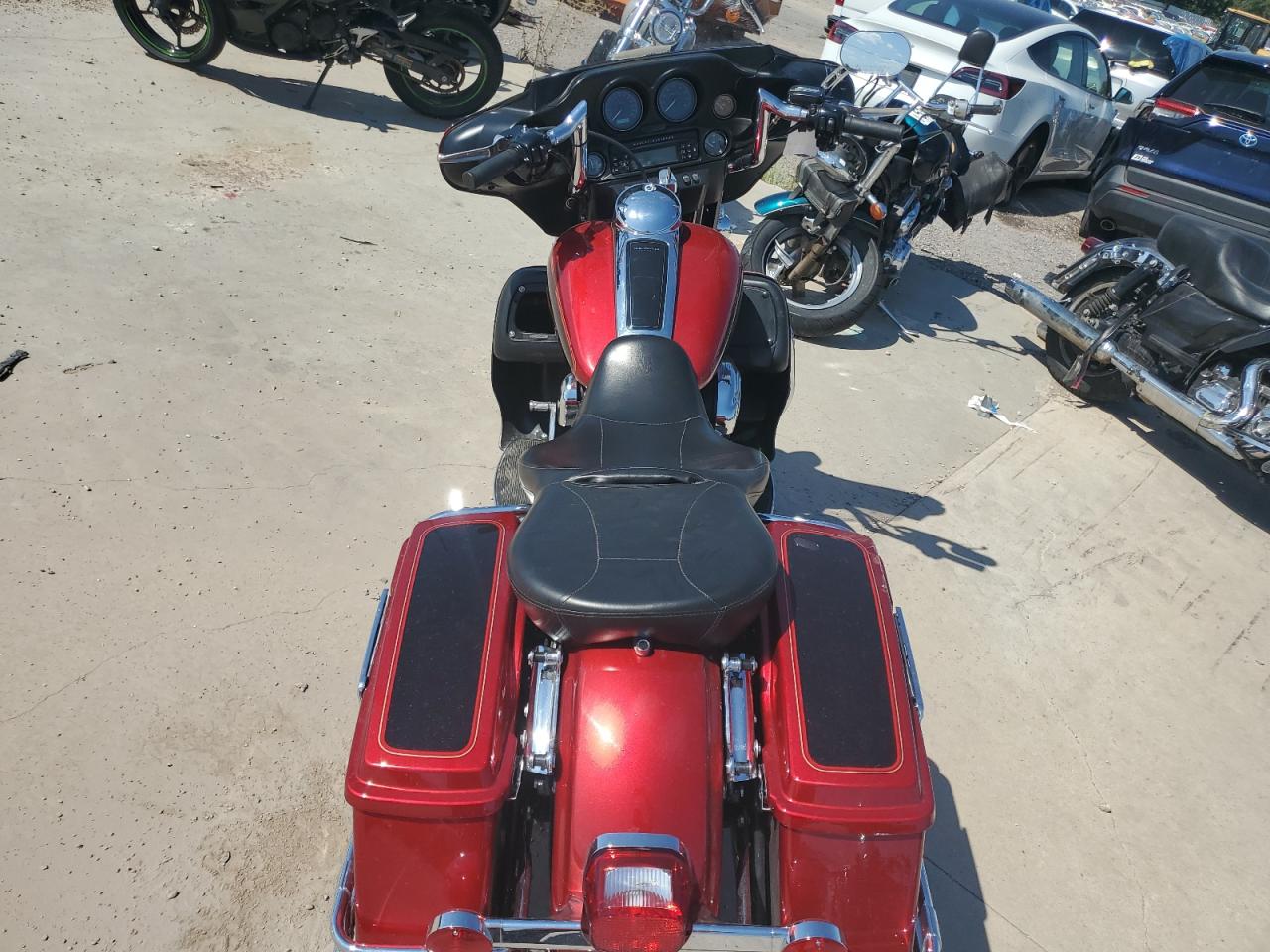 2013 Harley-Davidson Flhtc Electra Glide Classic VIN: 1HD1FFM11DB690391 Lot: 70710734