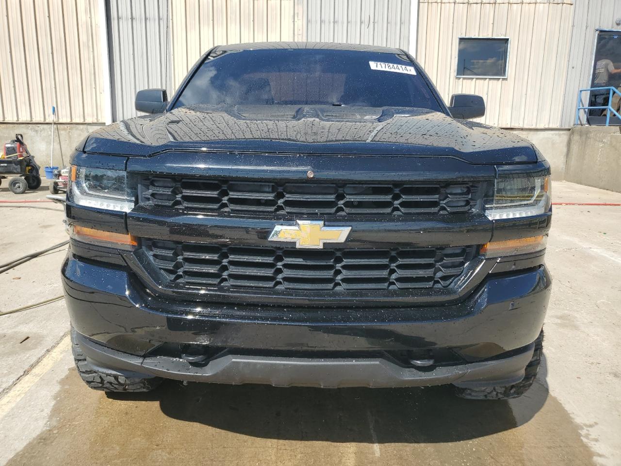 2016 Chevrolet Silverado - Image 5