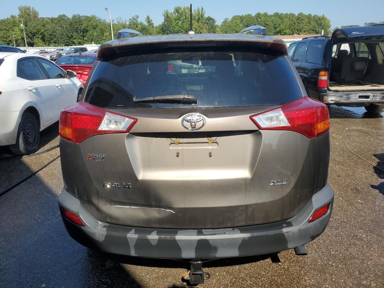 2T3WFREVXEW077639 2014 Toyota Rav4 Xle