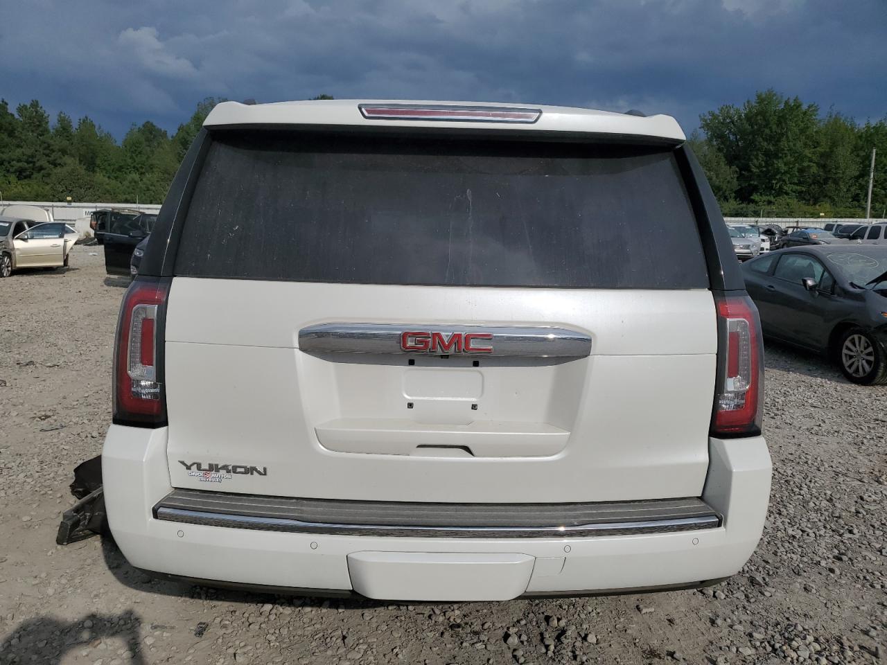 2016 GMC Yukon Denali VIN: 1GKS2CKJ4GR421515 Lot: 72547064