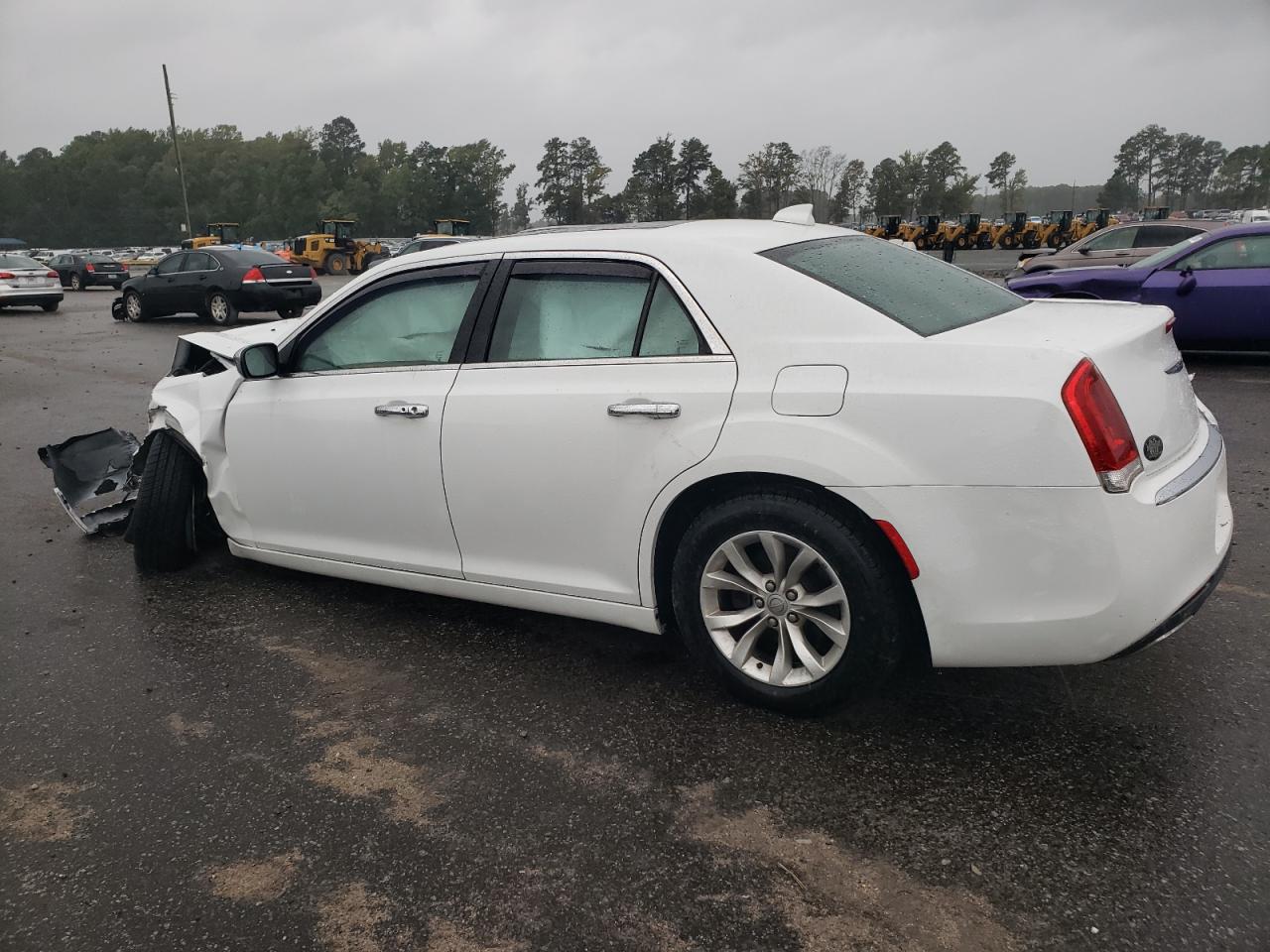2016 Chrysler 300 - Image 2