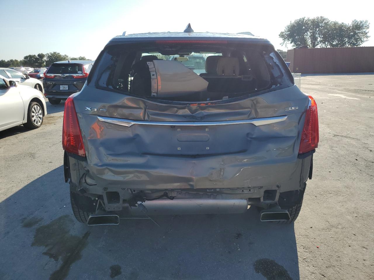 1GYKNARS3JZ185768 2018 Cadillac Xt5