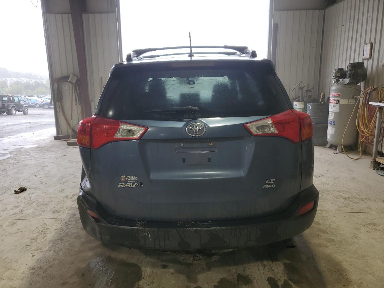 JTMBFREV4ED052330 2014 Toyota Rav4 Le