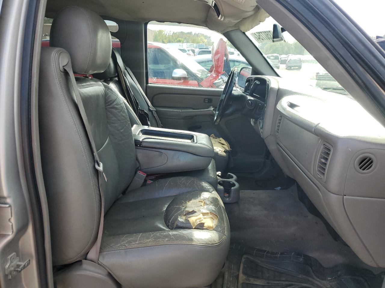 2006 Chevrolet Silverado - Image 7