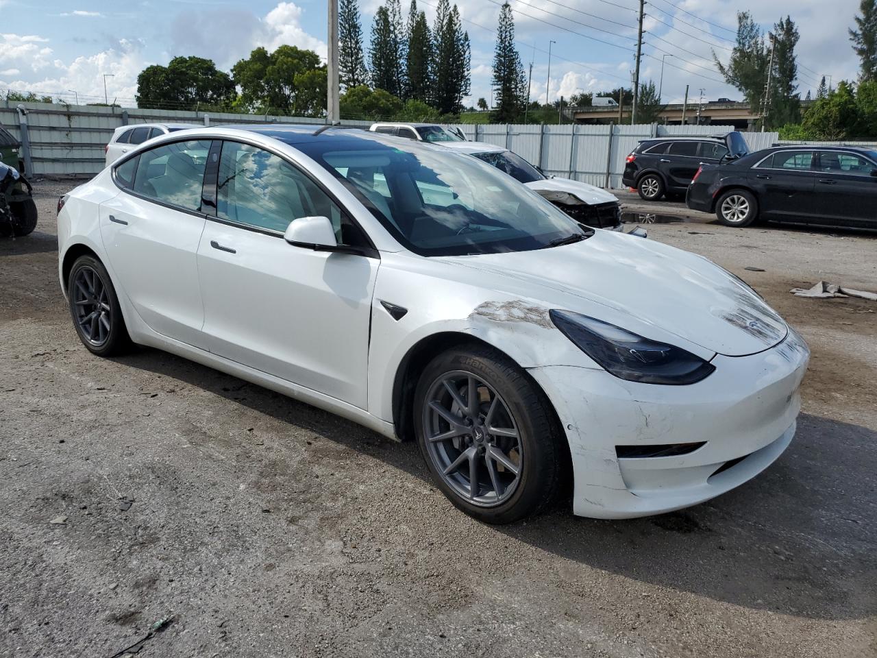 VIN 5YJ3E1EA3NF316314 2022 TESLA MODEL 3 no.4