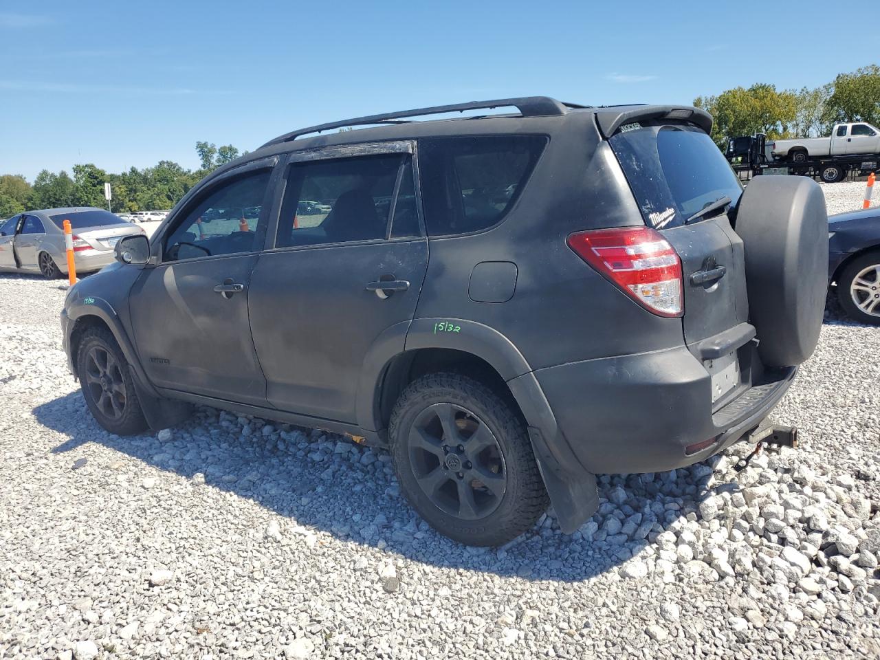 2011 Toyota RAV 4 - Image 2