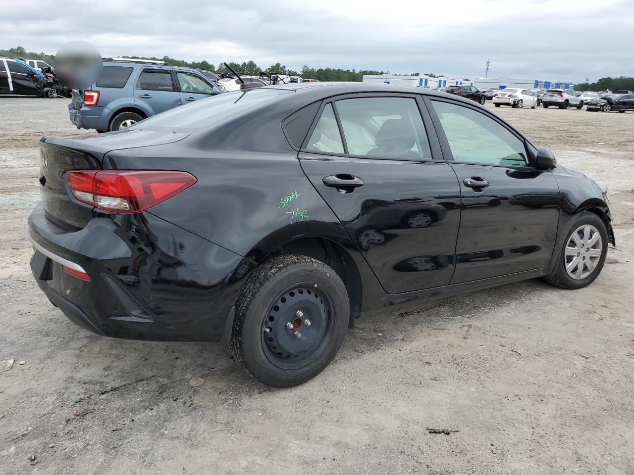 2023 Kia Rio - Image 3