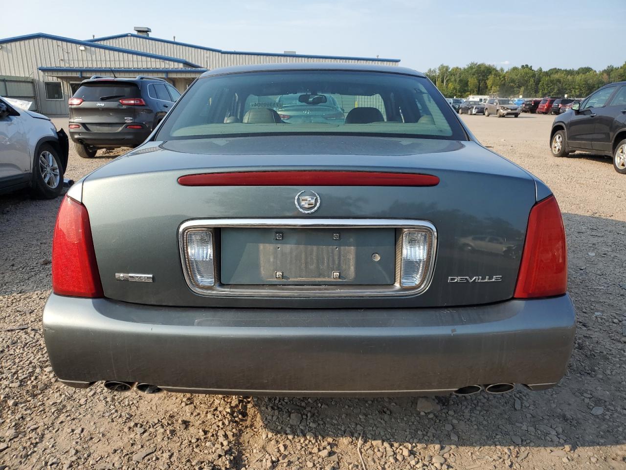 2004 Cadillac Deville VIN: 1G6KD54Y44U158742 Lot: 71360904