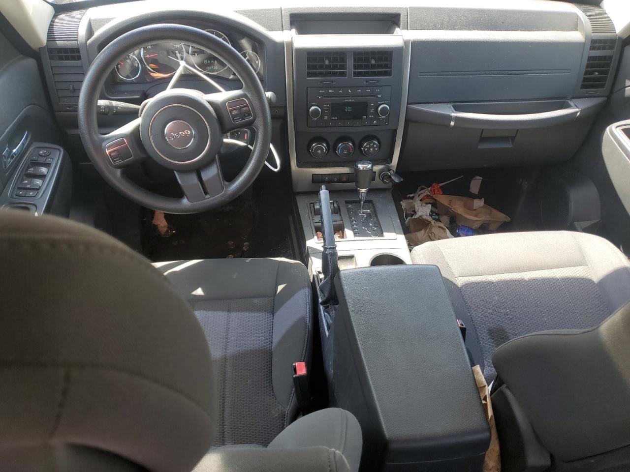 2011 Jeep Liberty (North America) - Image 8