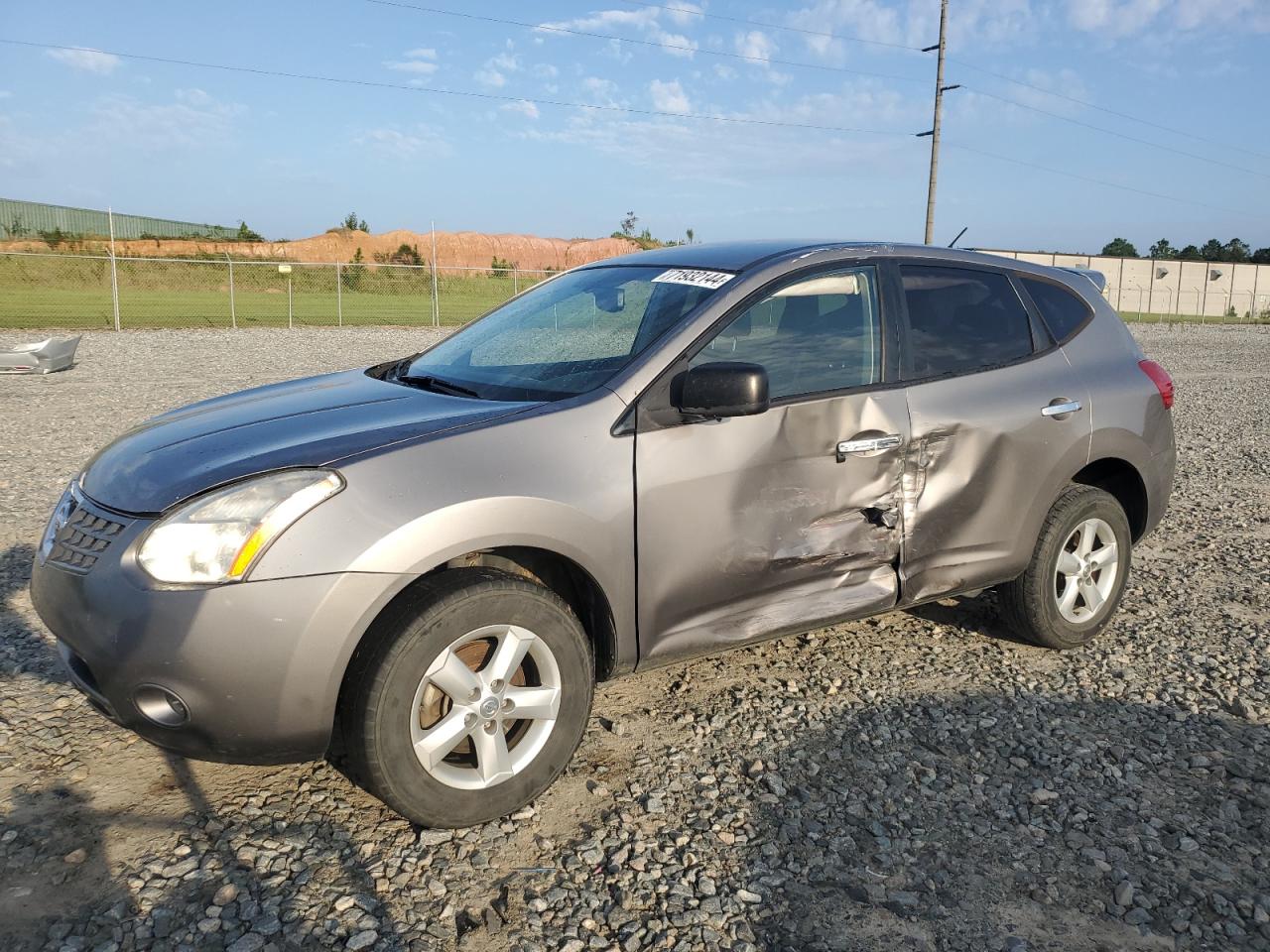 2010 Nissan Rogue - Image 1