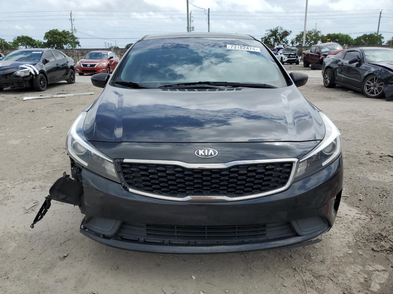 2017 Kia Forte - Image 5