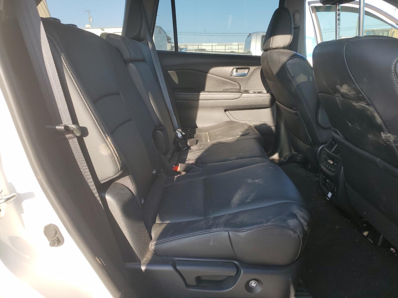 2020 Honda Pilot Touring VIN: 5FNYF5H97LB009821 Lot: 70979274