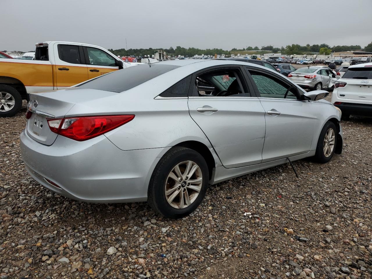 2013 Hyundai Sonata - Image 3