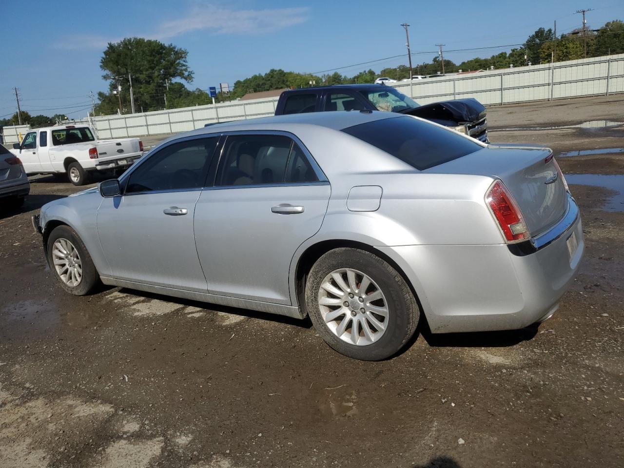 2012 Chrysler 300 - Image 2