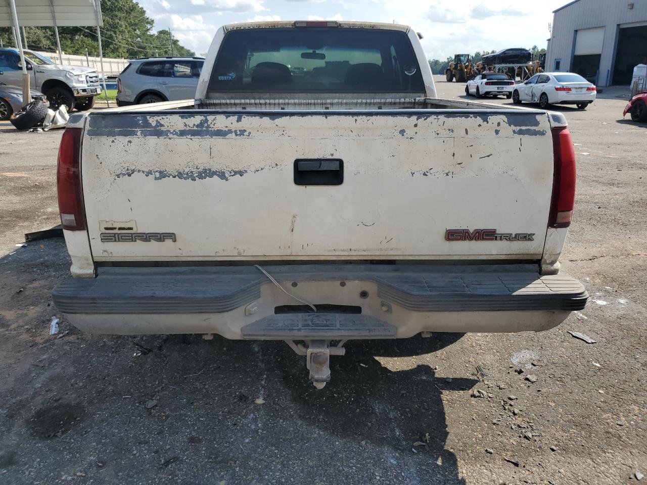 1997 GMC Sierra C1500 VIN: 2GTEC19R1V1567415 Lot: 72274164