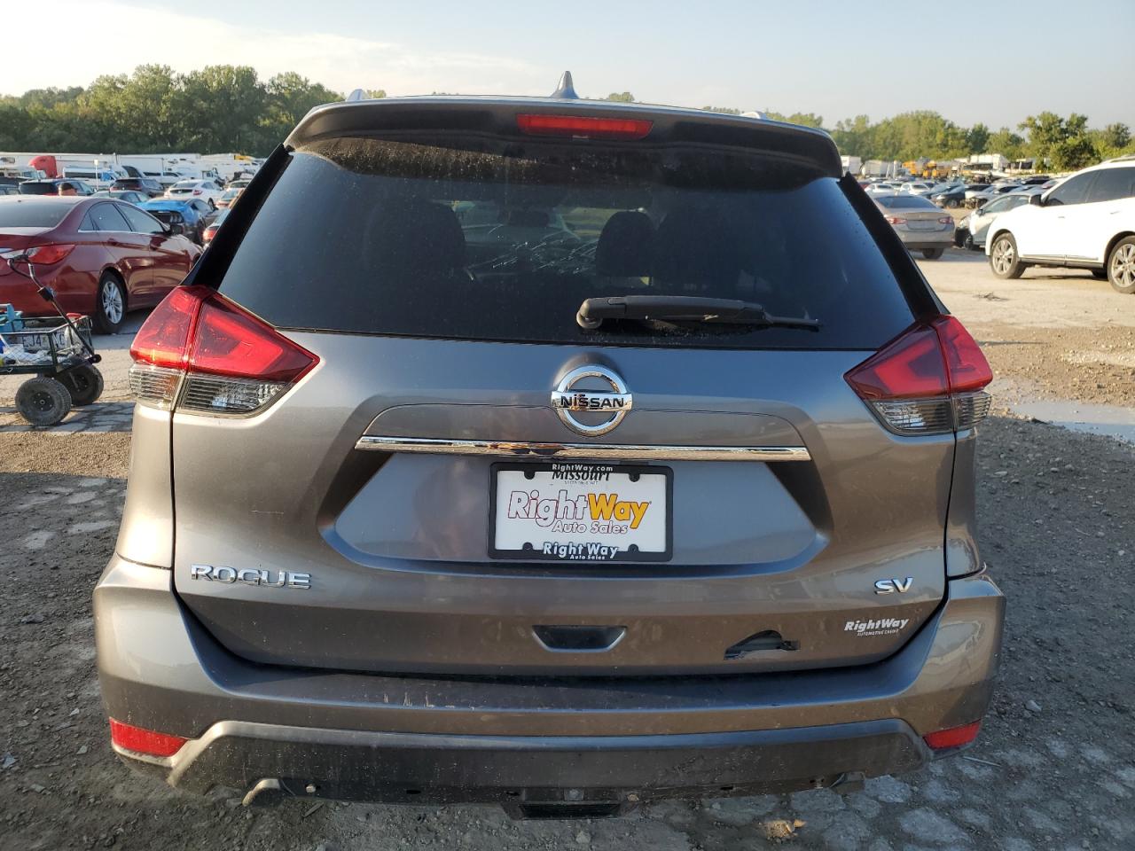 2018 Nissan Rogue S VIN: KNMAT2MT6JP504668 Lot: 70610184