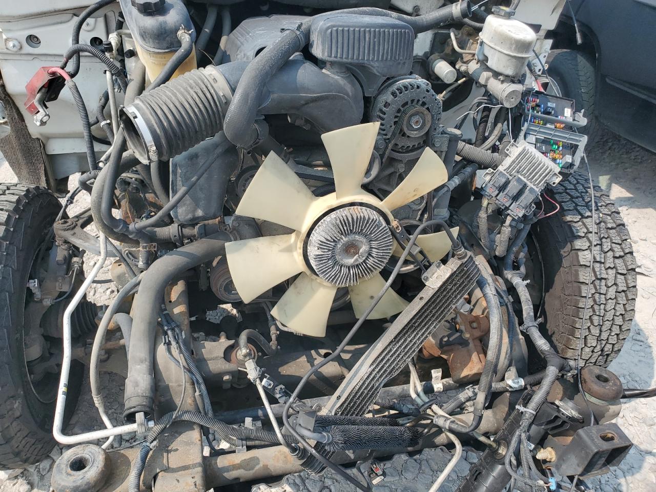 2011 GMC Sierra K2500 Heavy Duty VIN: 1GT22ZCGXBZ427233 Lot: 83663474