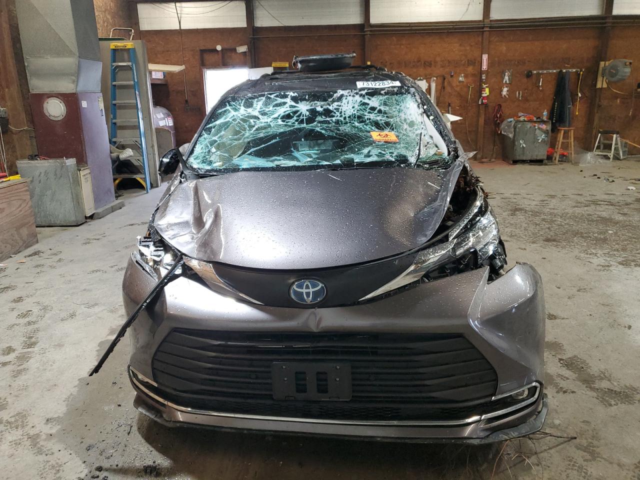 5TDJSKFC7MS014590 2021 Toyota Sienna Xle