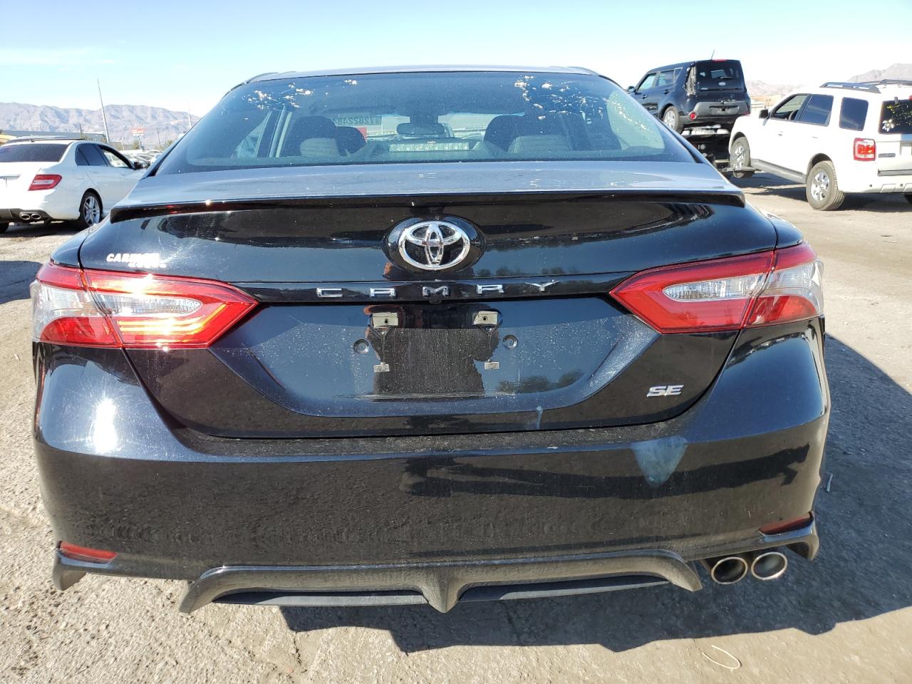 VIN 4T1B11HK2JU601465 2018 TOYOTA CAMRY no.6