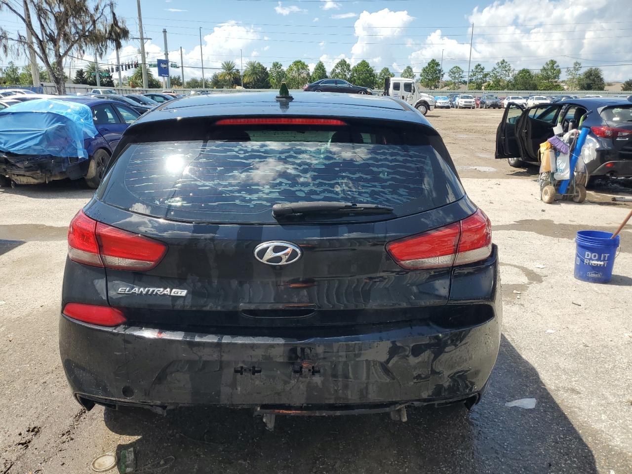 KMHH35LE7JU009993 2018 Hyundai Elantra Gt