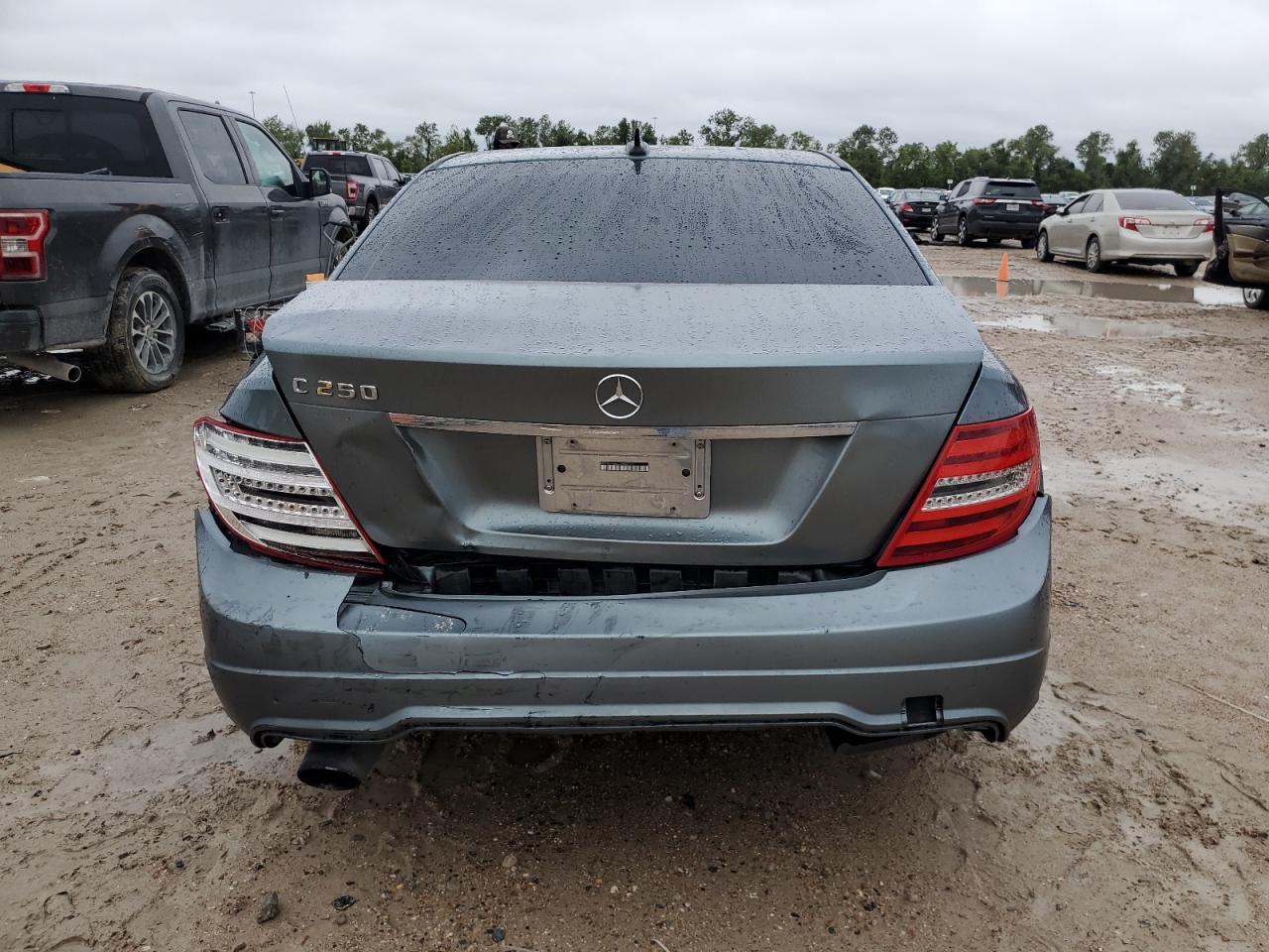 2012 Mercedes-Benz C 250 VIN: WDDGF4HB5CA604738 Lot: 70273084