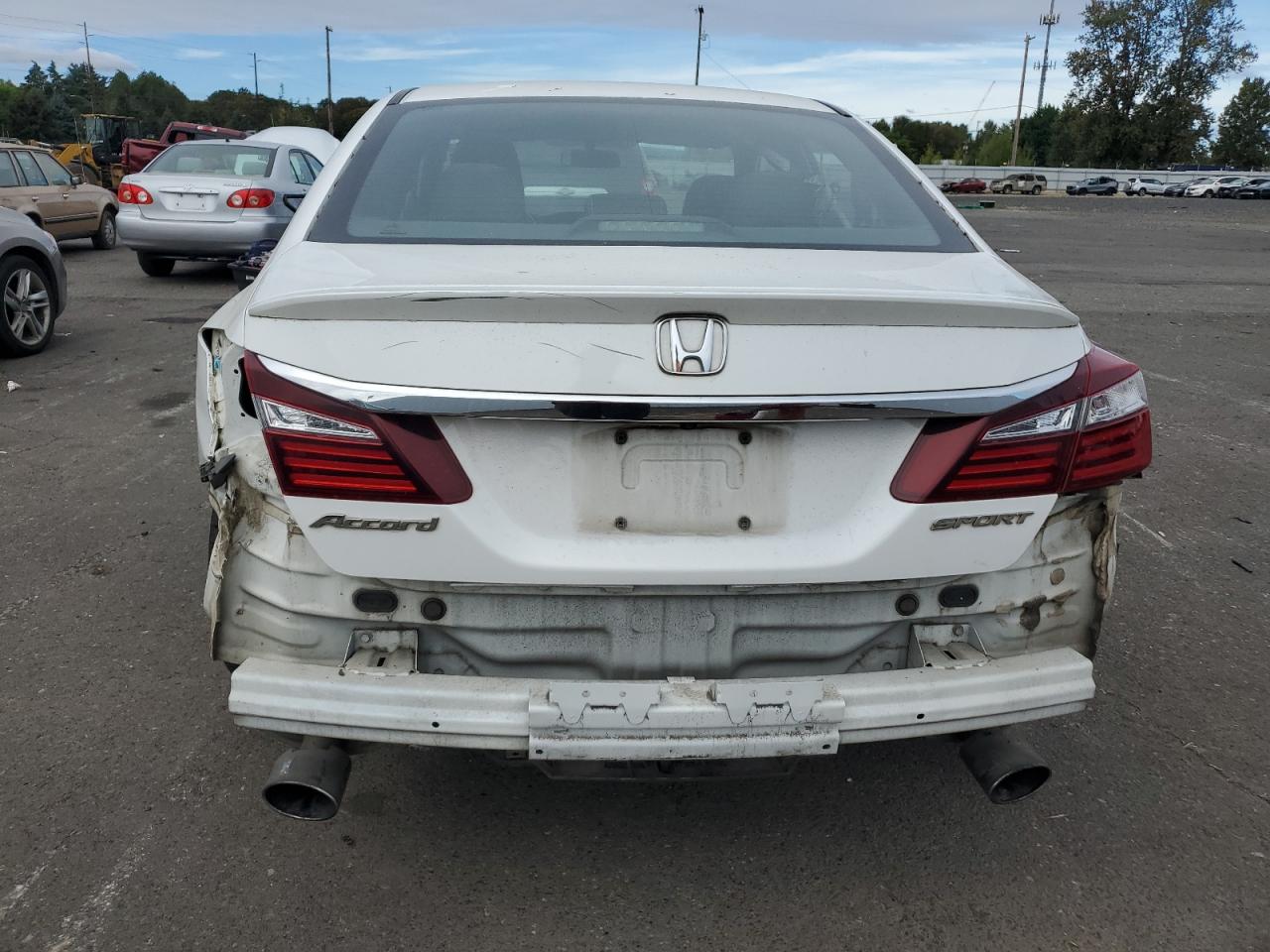 1HGCR2F50GA104415 2016 Honda Accord Sport