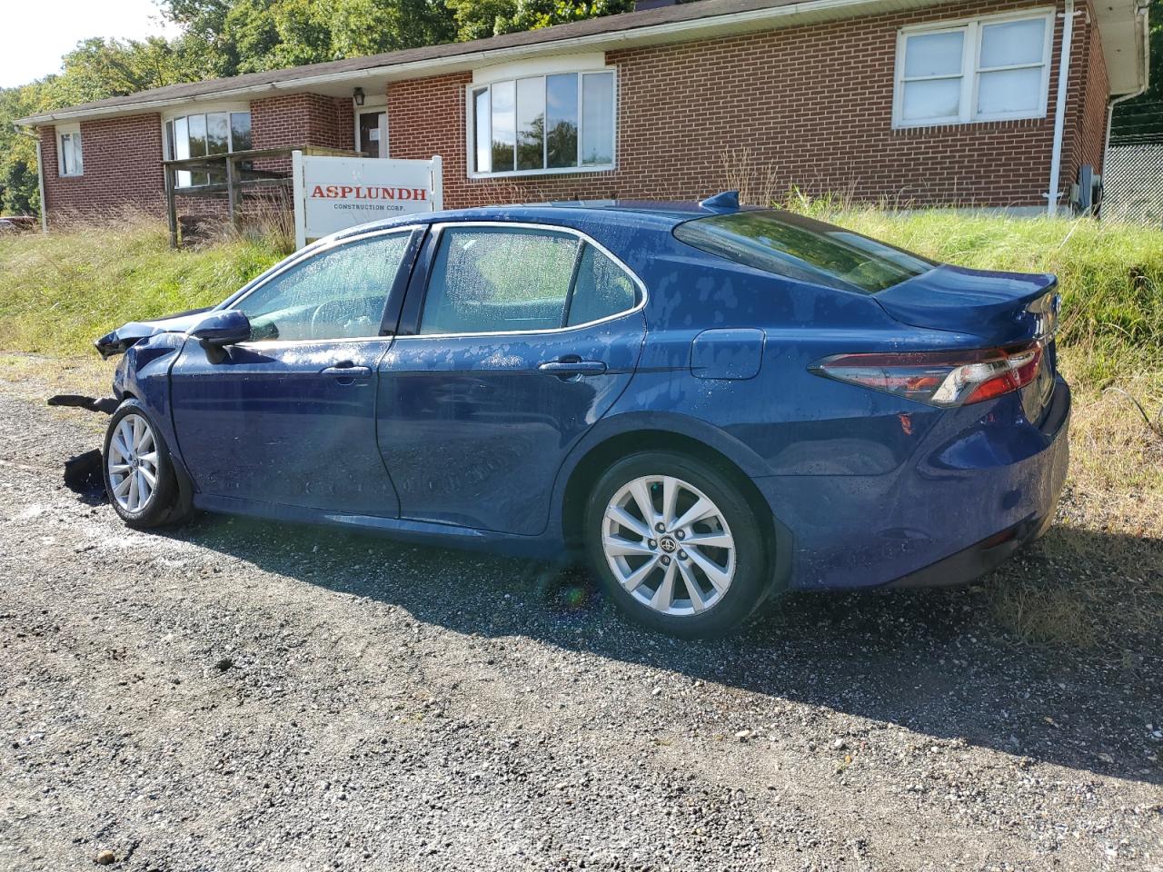 2023 Toyota Camry - Image 2