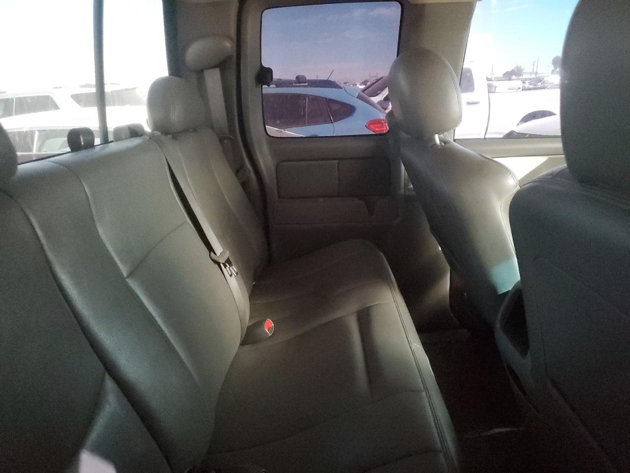 2006 GMC Sierra - Image 10