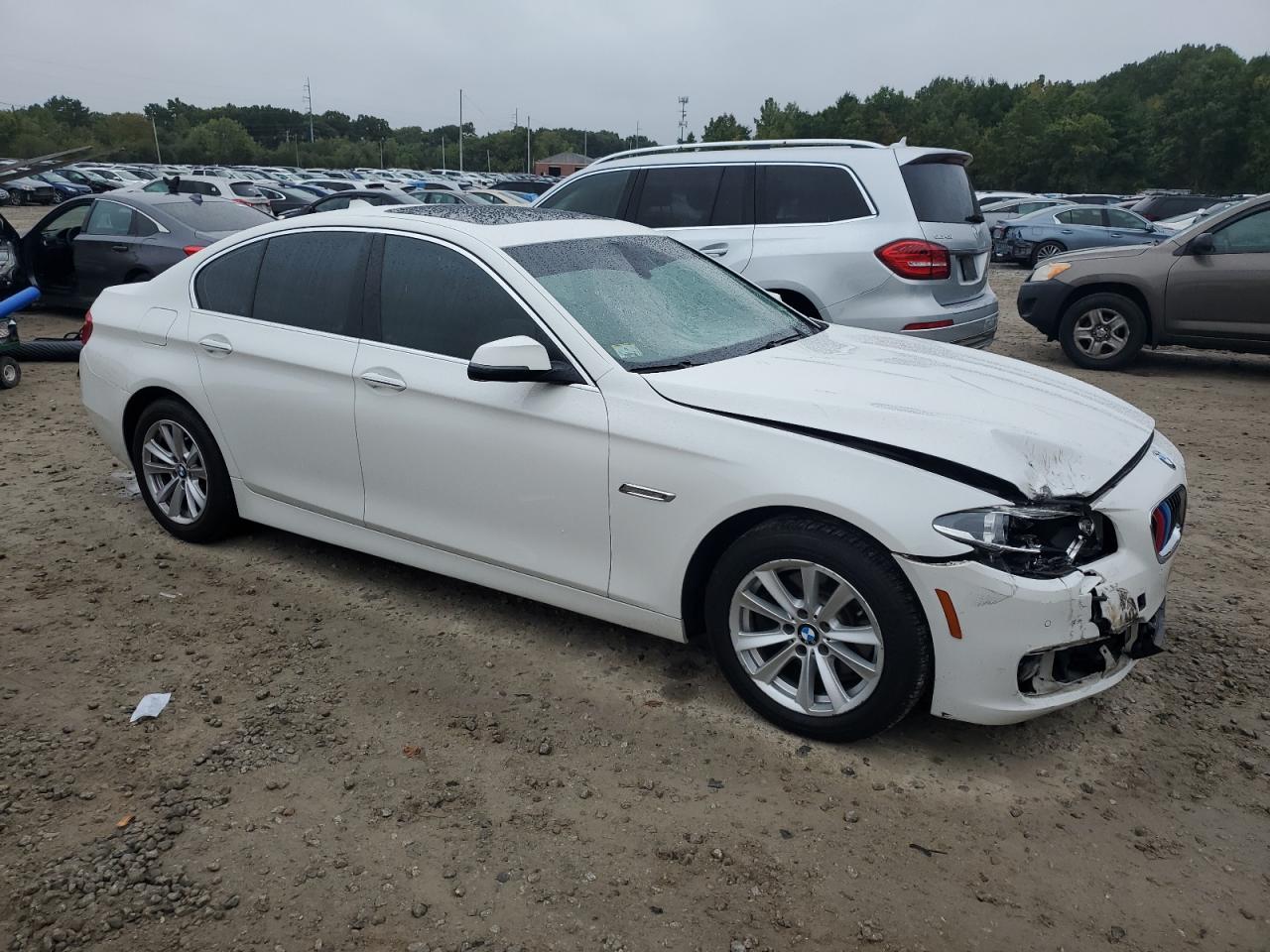 VIN WBA5A5C52GD526878 2016 BMW 5 SERIES no.4