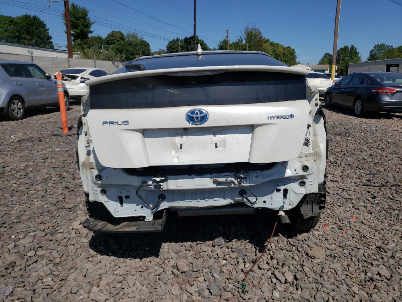 JTDKARFU5H3031372 2017 Toyota Prius