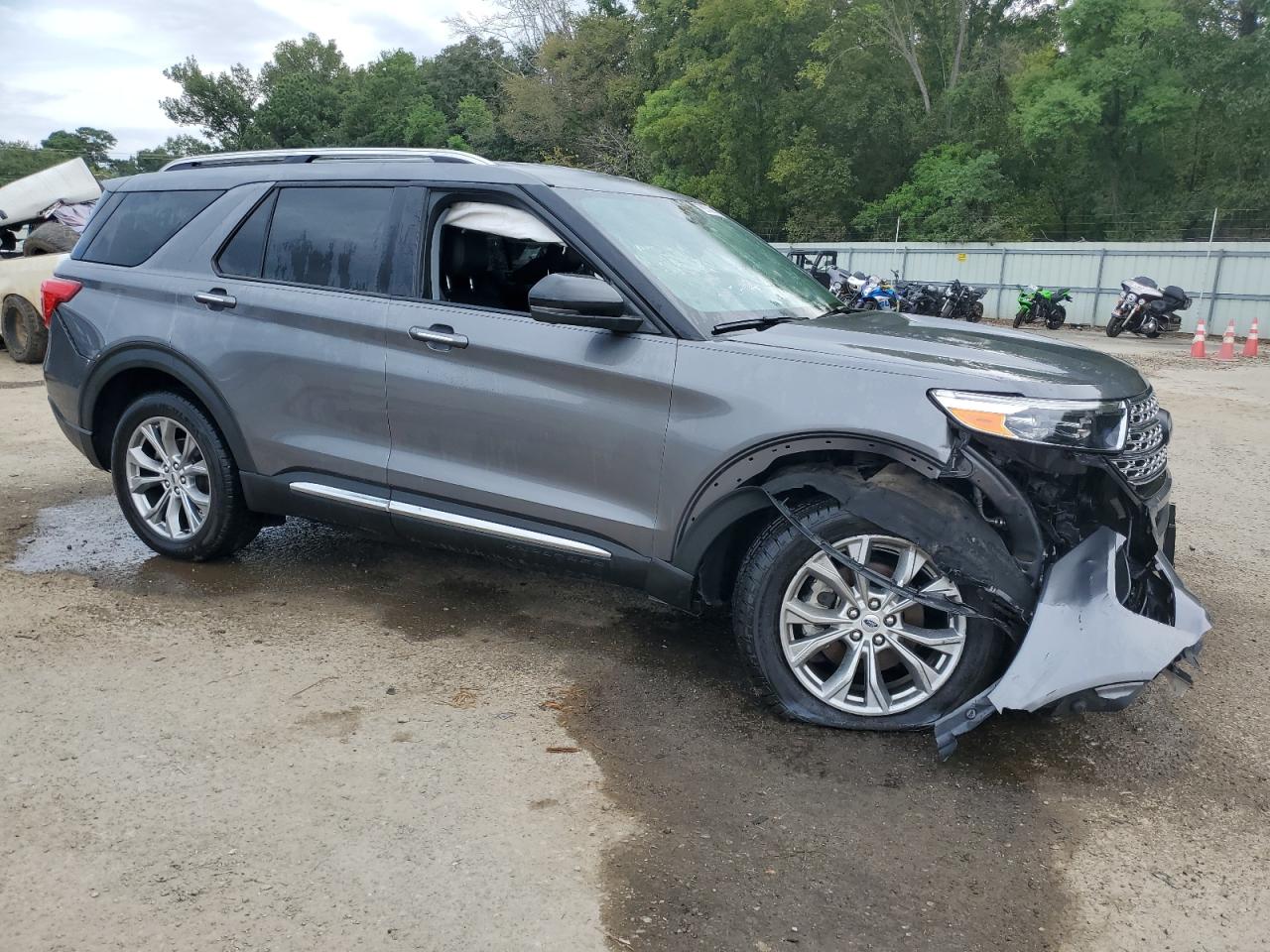 2021 Ford Explorer - Image 4