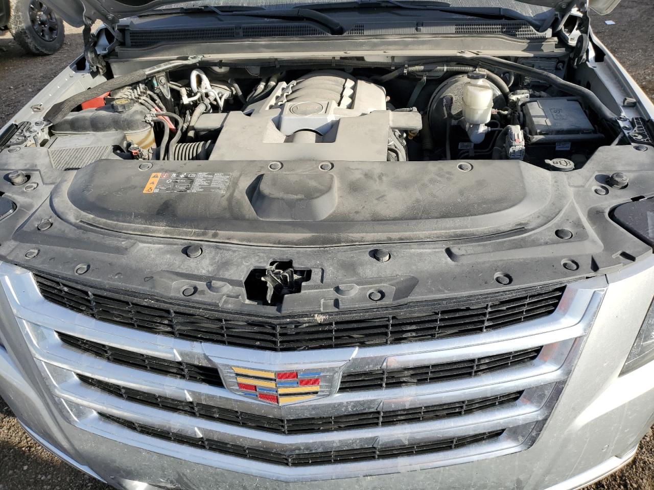 1GYS4BKJ7KR140912 2019 Cadillac Escalade Luxury